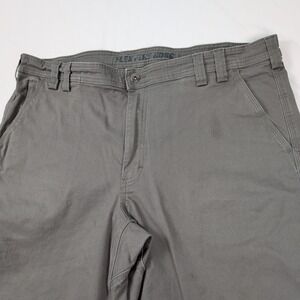 Duluth Trading Co Flex Fire Hose Cargo Shorts Mens Size 42 Gray Utility Gorpcore